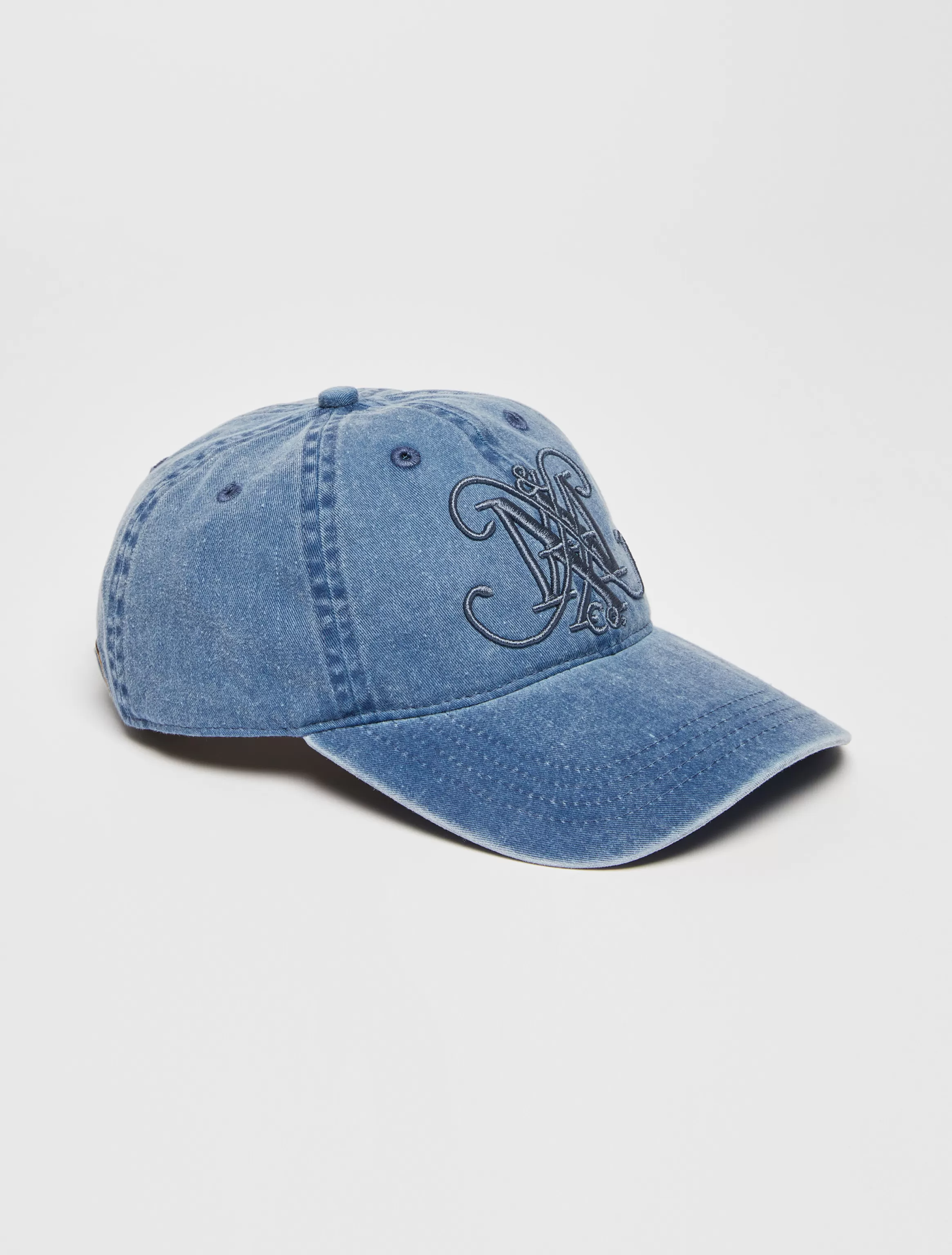 Baseball cap with monogram.*Max&Co Store