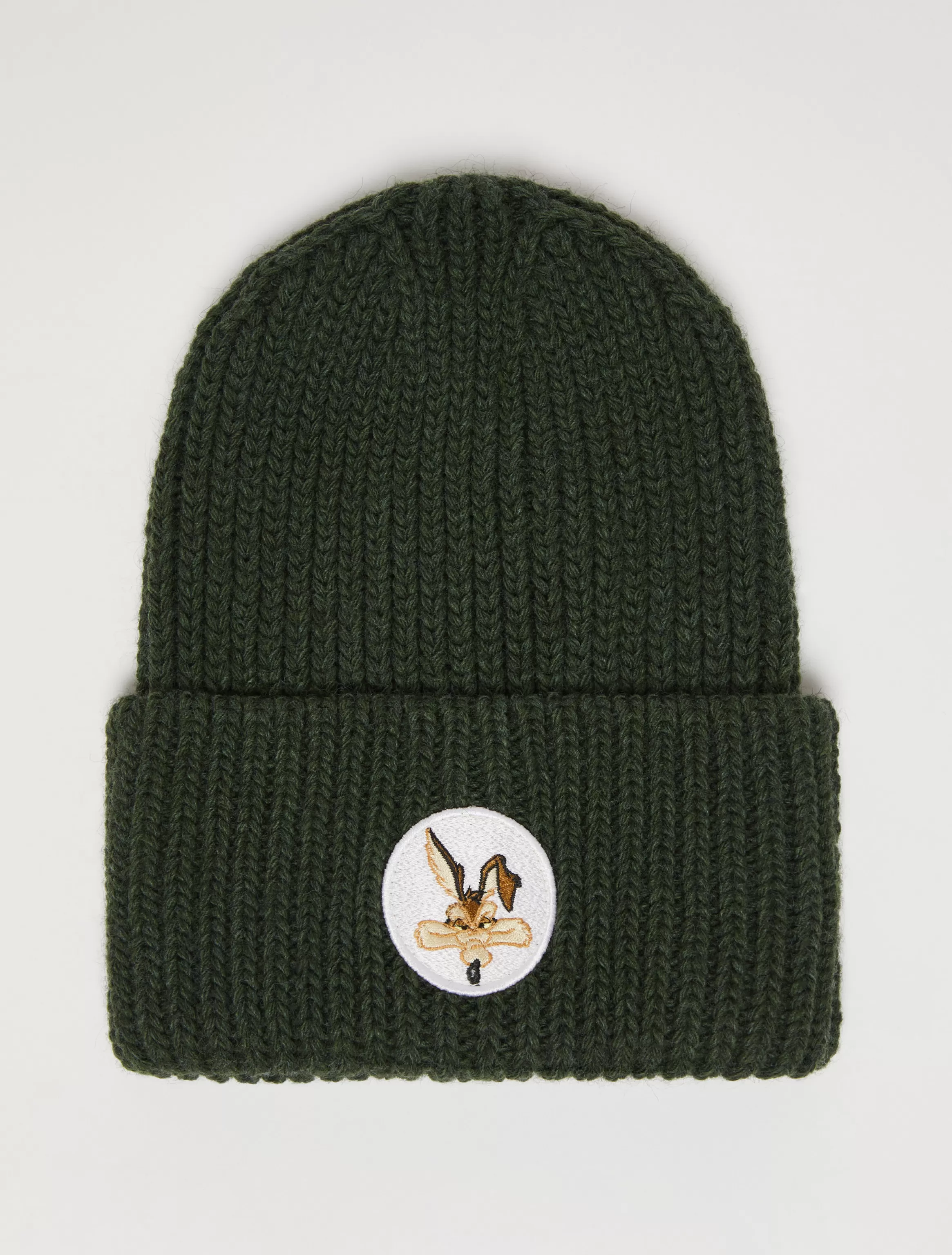 Knitted beanie . with Looney Tunes*Max&Co Hot