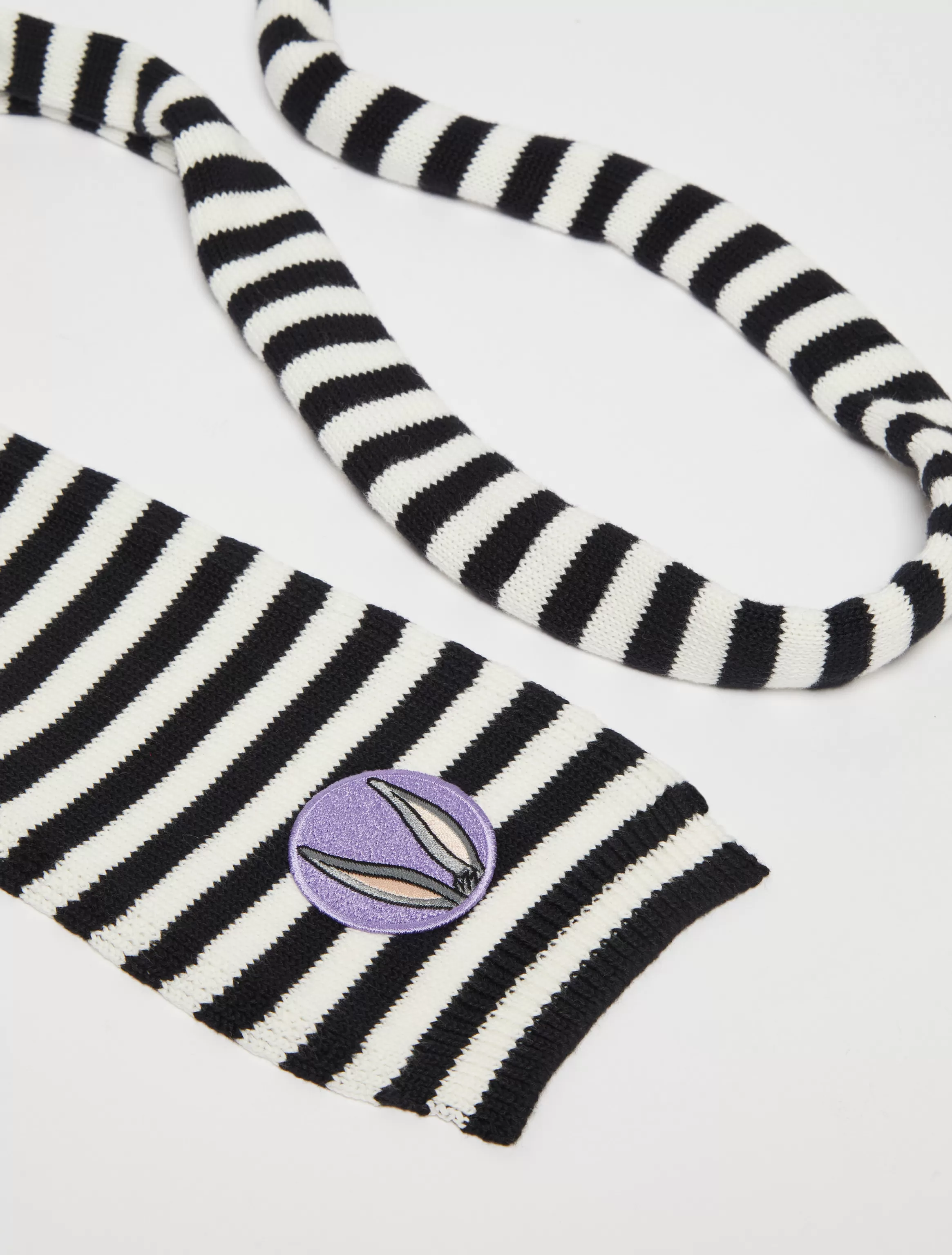 Striped scarf . with Looney Tunes*Max&Co Discount